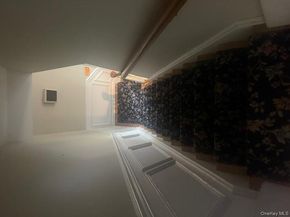 18 Beaverhill Lane, Huntington NY 11743