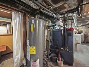 68-42 78th Street, Middle Village NY 11379