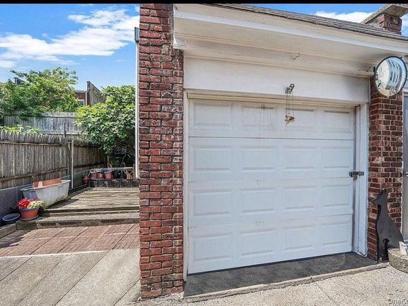 68-42 78th Street, Middle Village NY 11379