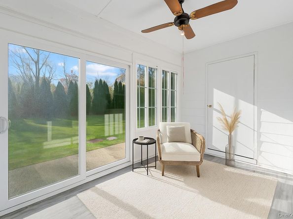 49 Freedom Lane, Coram NY 11727