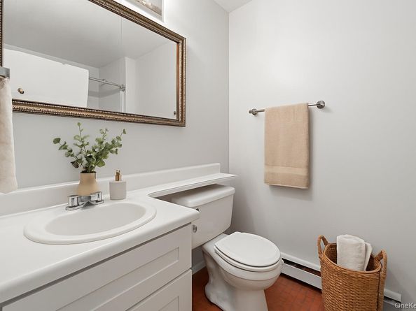 49 Freedom Lane, Coram NY 11727