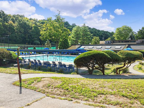 593 Heritage Hills A, Somers NY 10589