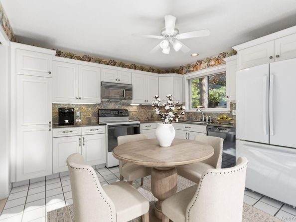 593 Heritage Hills A, Somers NY 10589