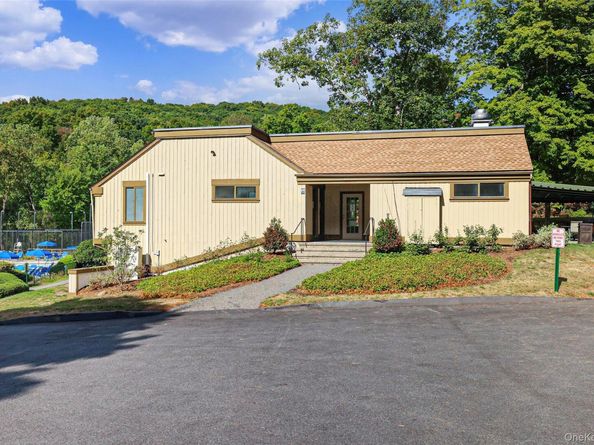 593 Heritage Hills A, Somers NY 10589