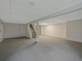 43 Edcris Lane, Huntington NY 11743