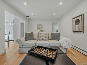 43 Edcris Lane, Huntington NY 11743