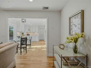 43 Edcris Lane, Huntington NY 11743