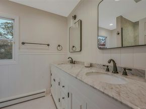 43 Edcris Lane, Huntington NY 11743