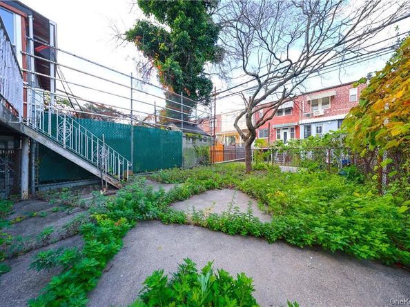 2250 E 29th Street, Brooklyn NY 11229