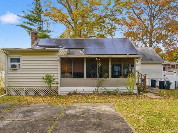 519 Chester Street, Uniondale NY 11553