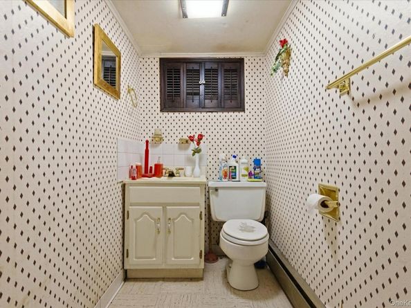 519 Chester Street, Uniondale NY 11553