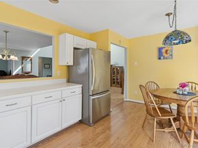 53 Goose Neck Lane, Riverhead NY 11901