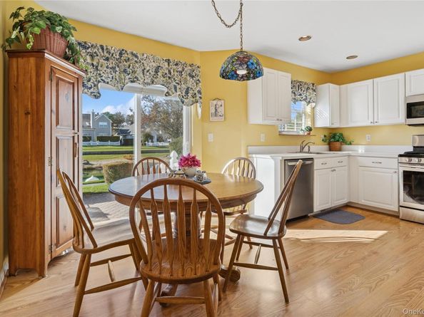 53 Goose Neck Lane, Riverhead NY 11901