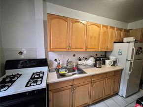 39-65 51 Street 4B, Woodside NY 11377
