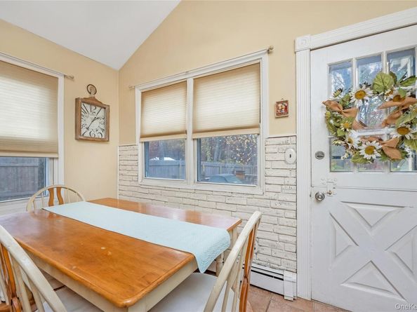 180 Lakeside Trail, Ridge NY 11961