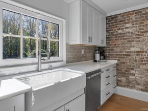 22 Fort Salonga Road, Centerport NY 11721