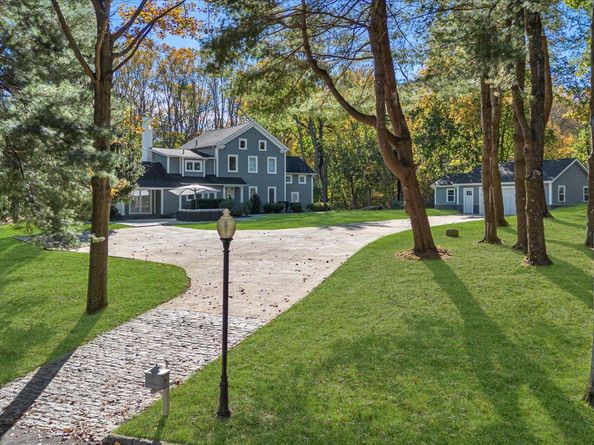 22 Fort Salonga Road, Centerport NY 11721