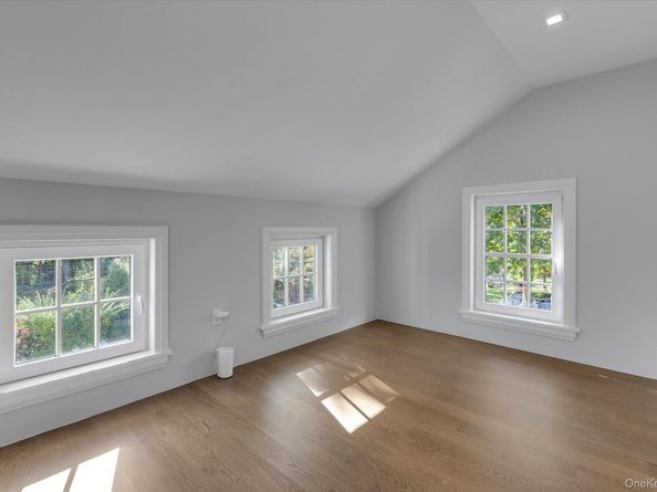 22 Fort Salonga Road, Centerport NY 11721