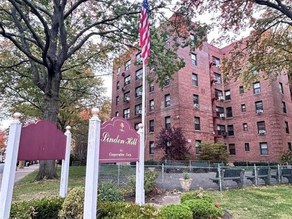 14215 26th Avenue 5F, Flushing NY 11354