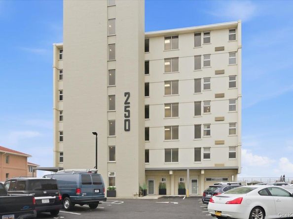 250 Shore Road 4D, Long Beach NY 11561
