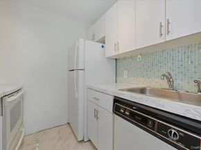 250 Shore Road 4D, Long Beach NY 11561