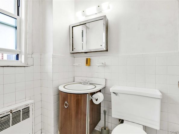 77 E 12 Street 17K, New York (Manhattan) NY 10003