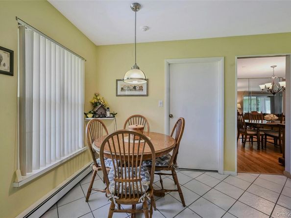 98 A Eastbourne, Ridge NY 11961