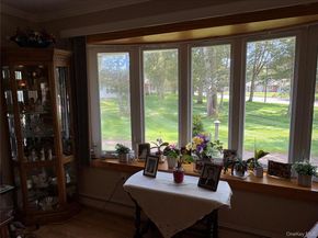 98 A Eastbourne, Ridge NY 11961