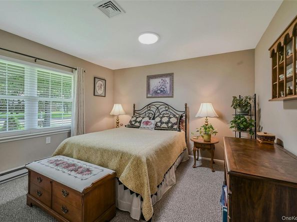 98 A Eastbourne, Ridge NY 11961