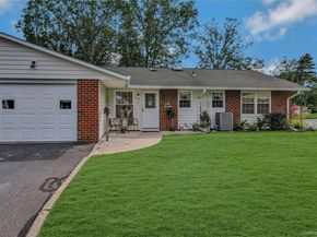 98 A Eastbourne, Ridge NY 11961