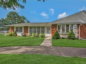 98 A Eastbourne, Ridge NY 11961