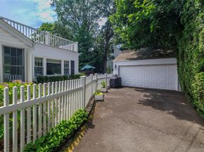 22 Oakdale Road, Rockville Centre NY 11570