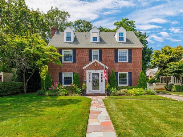 22 Oakdale Road, Rockville Centre NY 11570