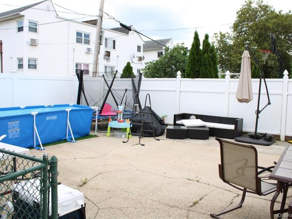 8210 149th Avenue, Howard Beach NY 11414