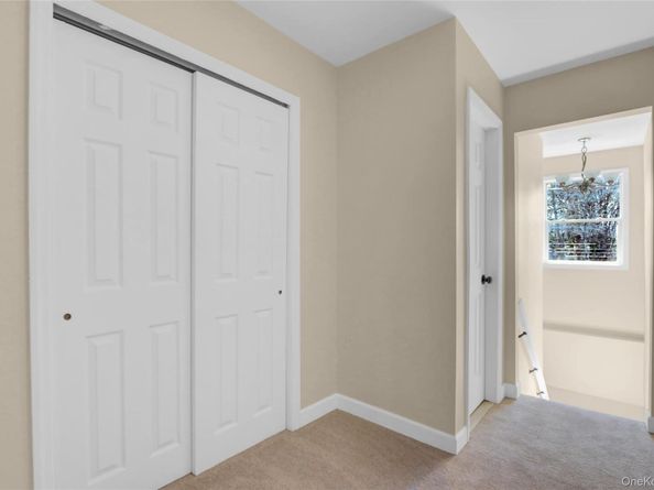 83 Fairview Avenue, Islip Terrace NY 11752