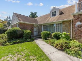 13 Linda Road, Port Washington NY 11050