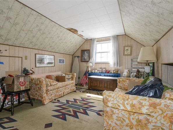 13 Linda Road, Port Washington NY 11050