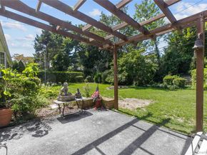 13 Linda Road, Port Washington NY 11050