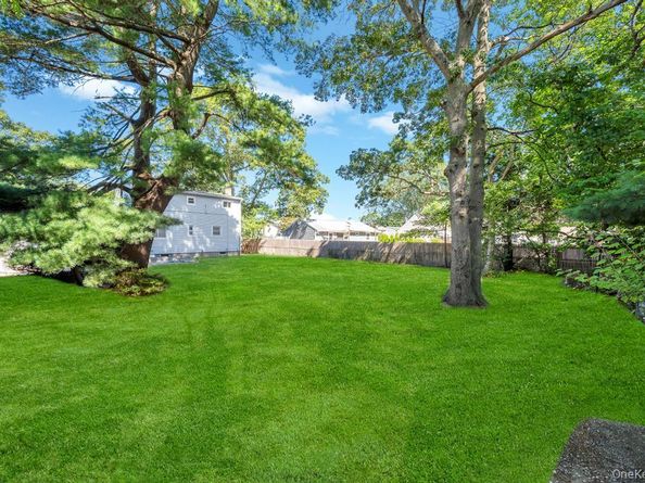 815 Udall Road, West Islip NY 11795