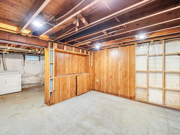815 Udall Road, West Islip NY 11795