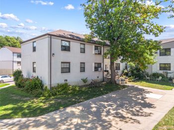 6738 136th Street