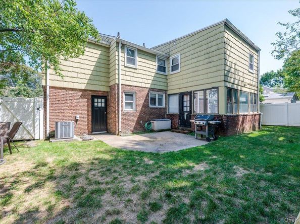 359 Derby Avenue, Woodmere NY 11598