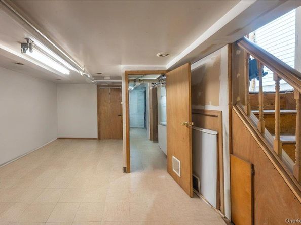 15824 75th Road, Flushing NY 11366
