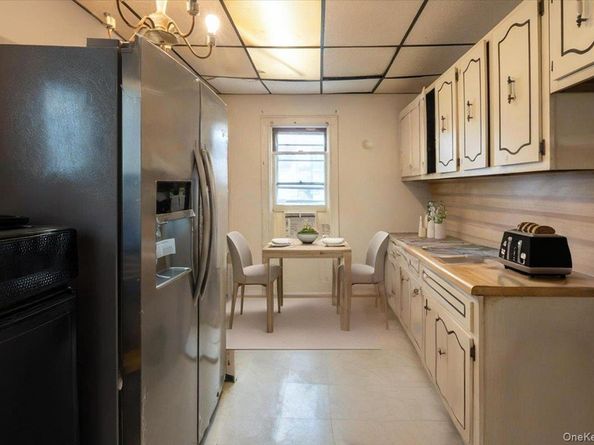 15824 75th Road, Flushing NY 11366
