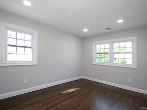 16 Eleanor Road, Plainview NY 11803