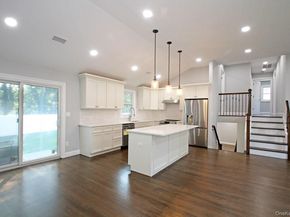 16 Eleanor Road, Plainview NY 11803