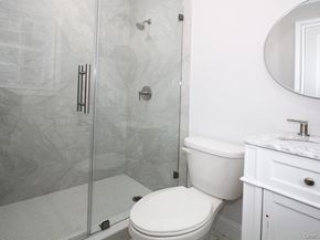 16 Eleanor Road, Plainview NY 11803