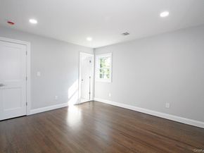 16 Eleanor Road, Plainview NY 11803