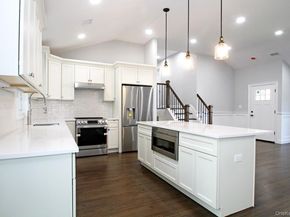 16 Eleanor Road, Plainview NY 11803