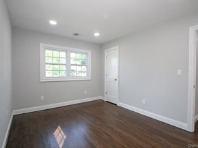 16 Eleanor Road, Plainview NY 11803